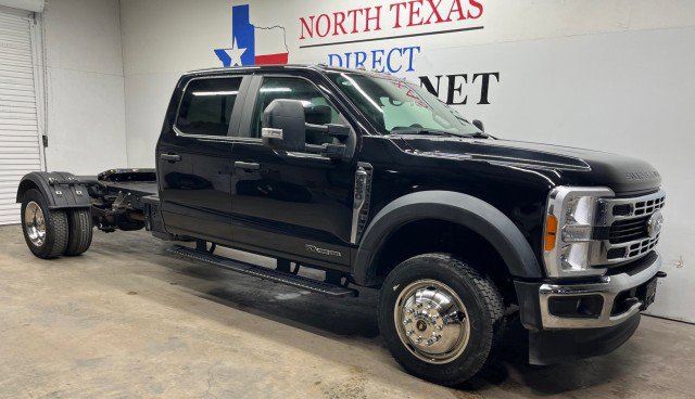 Used 2024 Ford F550 4x4 Crew Cab Super Duty image 3