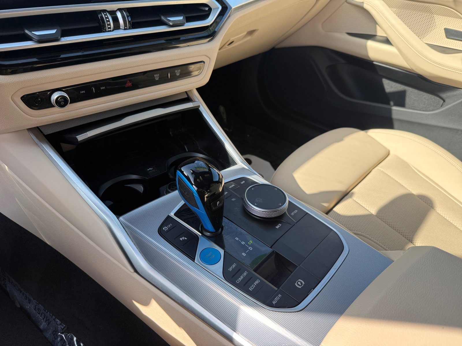 Used 2023 BMW i4 eDrive40 w/ Premium Package RWD image 13