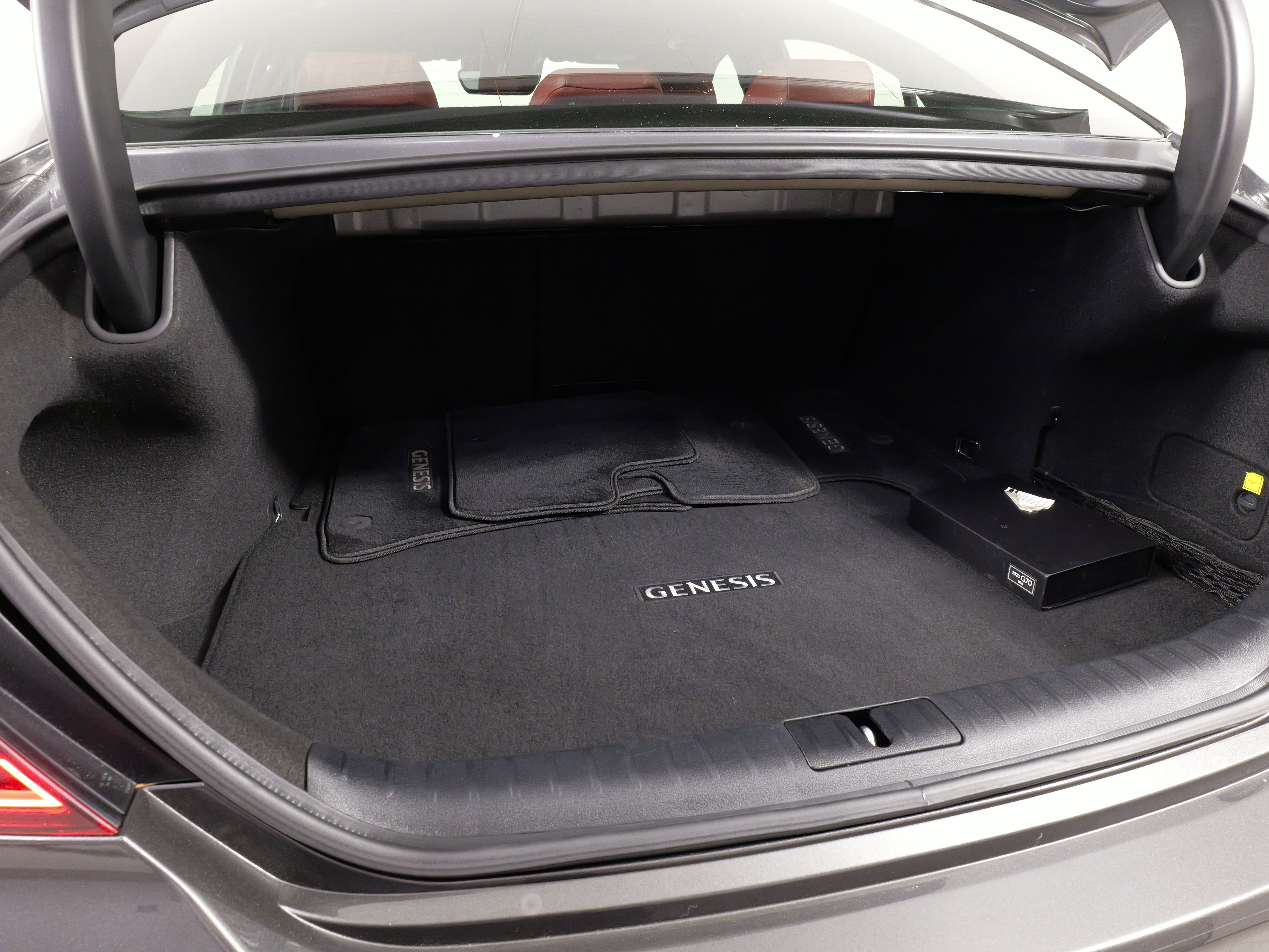 Used 2023 Genesis G70 2.0T w/ Sport Prestige Package image 51