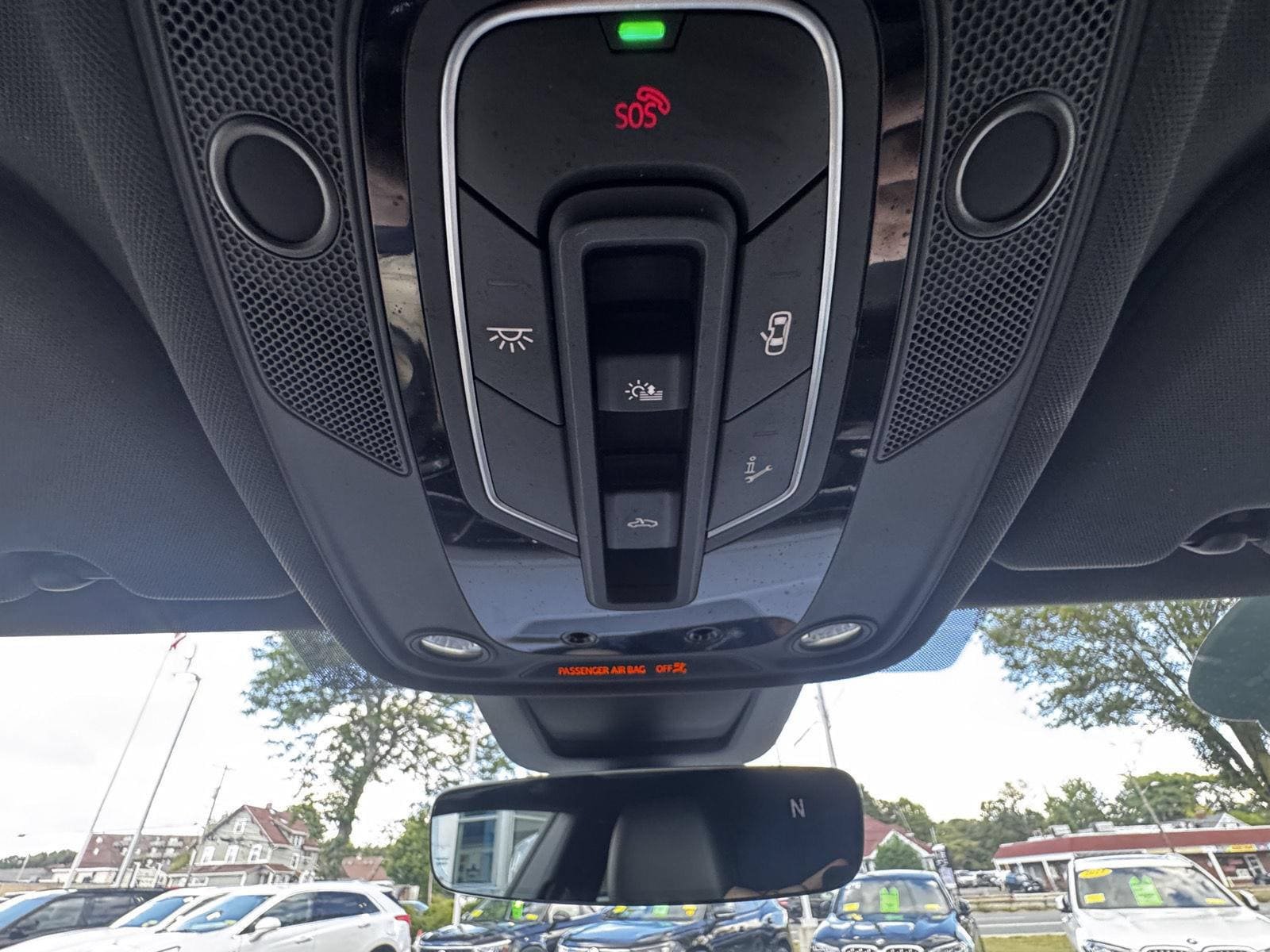 Used 2025 Audi Q8 Premium AWD/4WD image 29