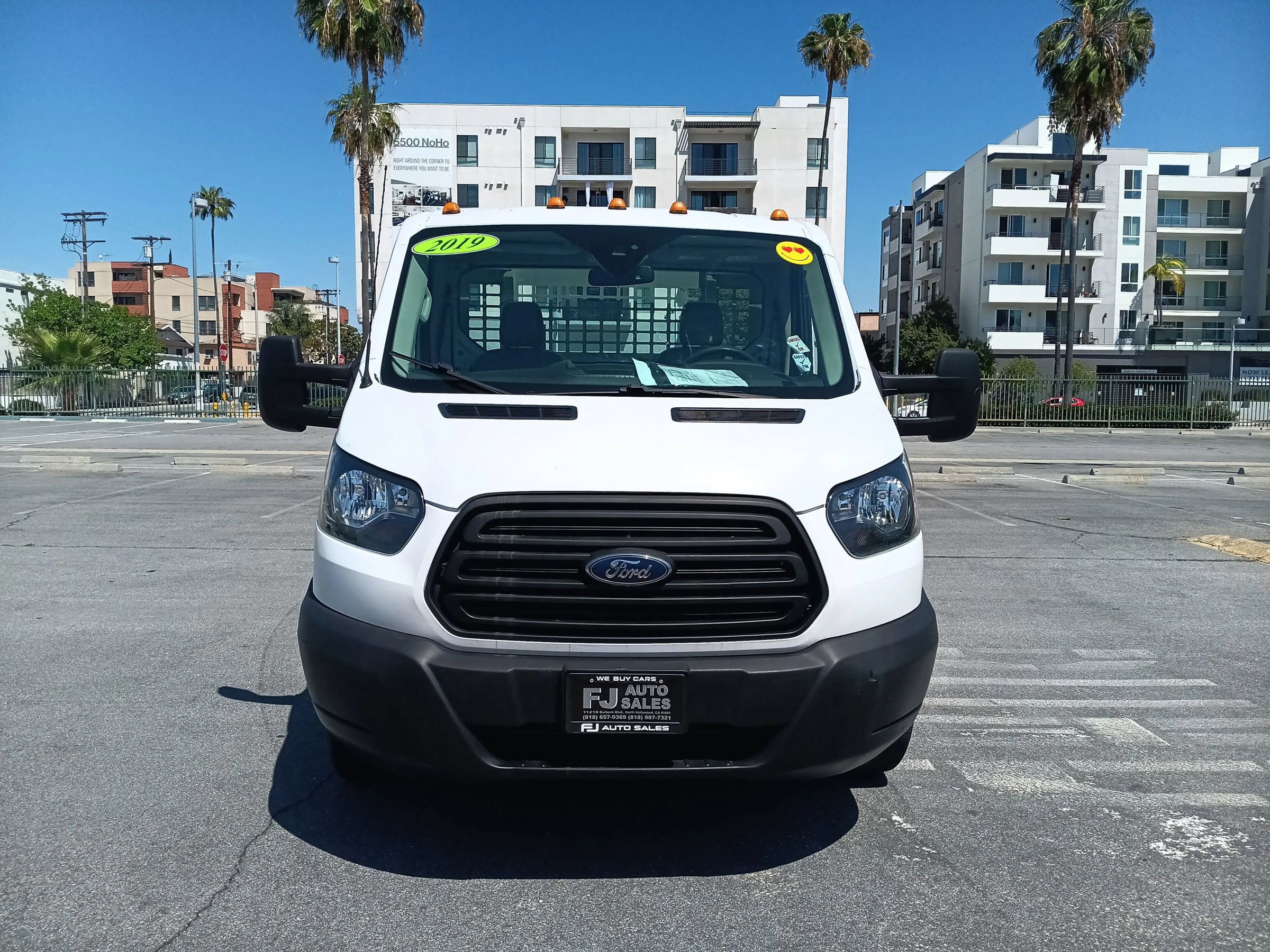 Used 2019 Ford Transit 250 138 RWD image 2