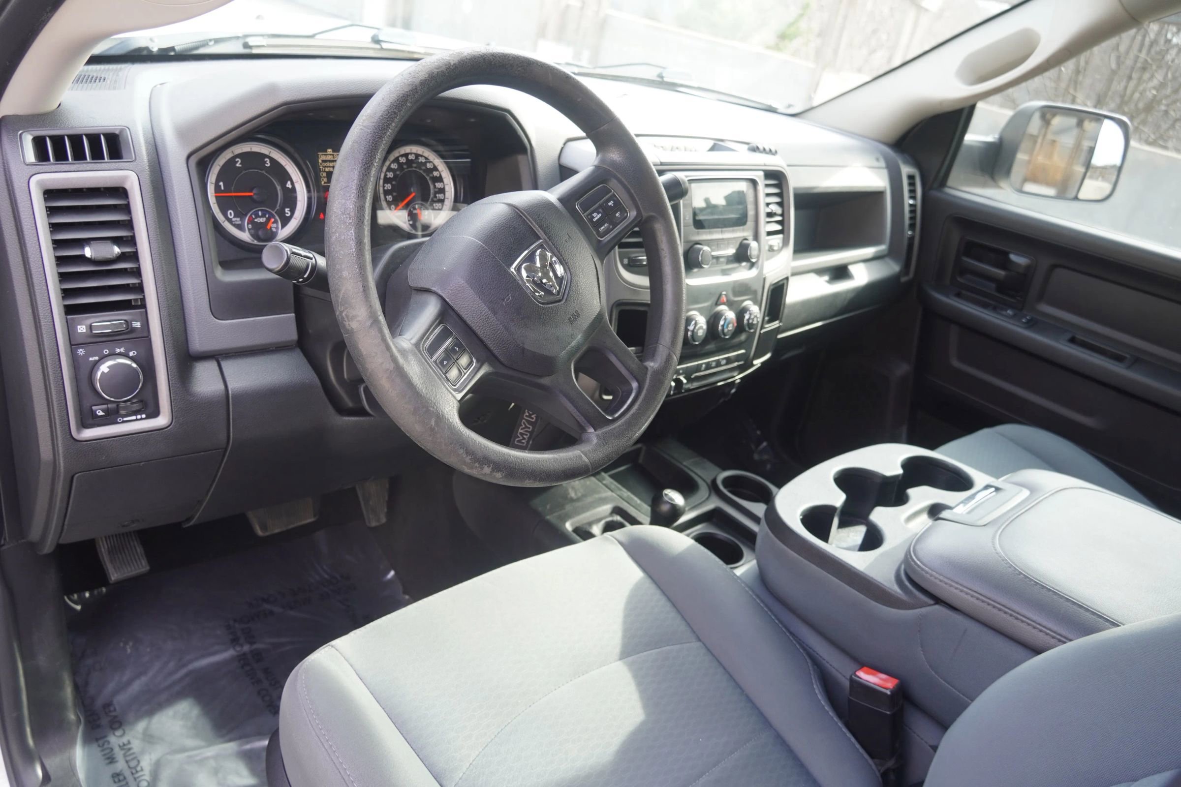 Used 2018 RAM 3500 Tradesman w/ Chrome Appearance Group image 5