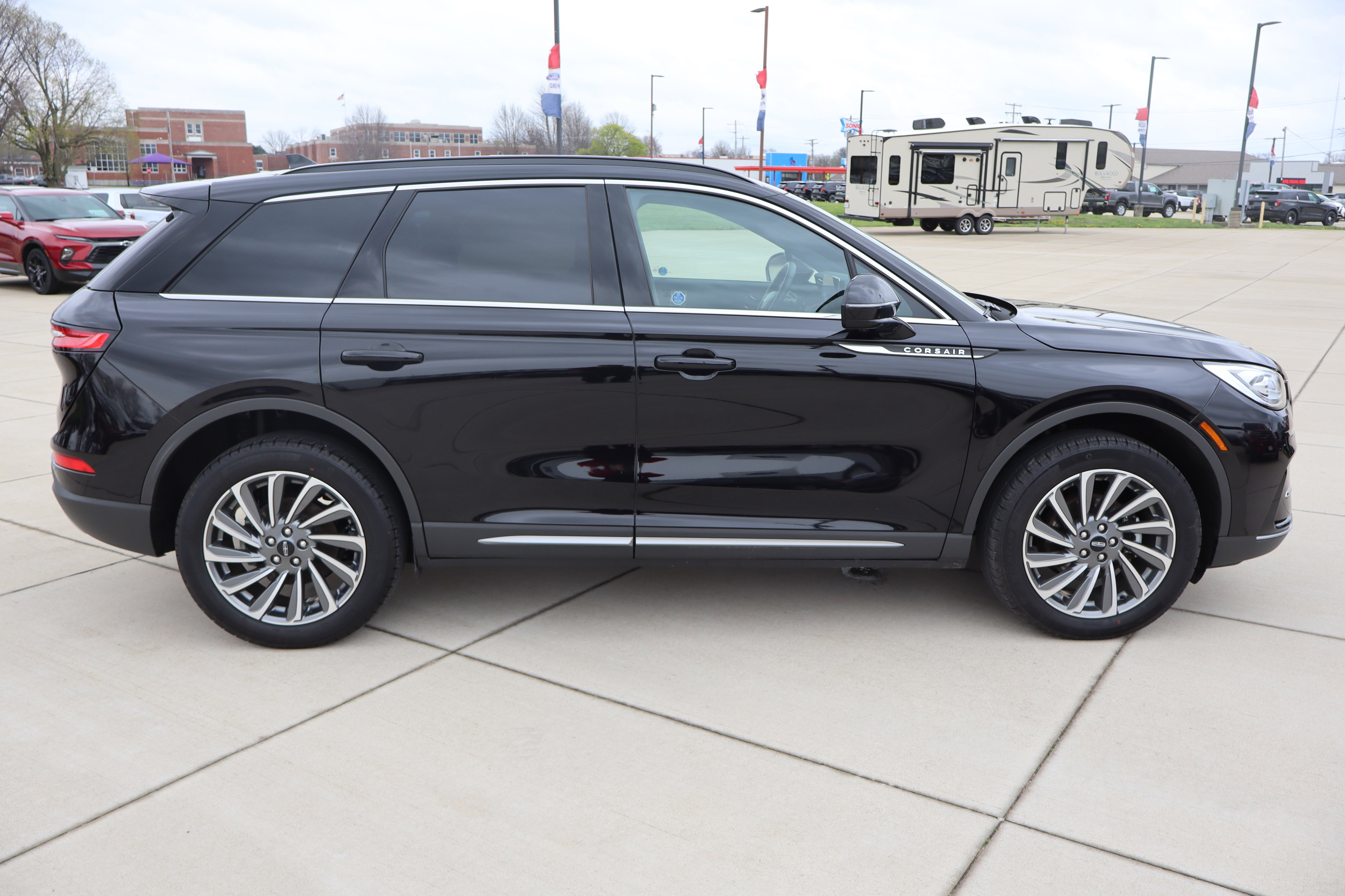 Used 2025 Lincoln Corsair Reserve AWD/4WD image 5