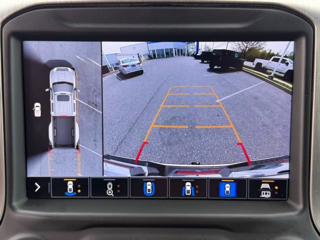 Used 2022 GMC Sierra 3500 Denali w/ Technology Package AWD/4WD image 7