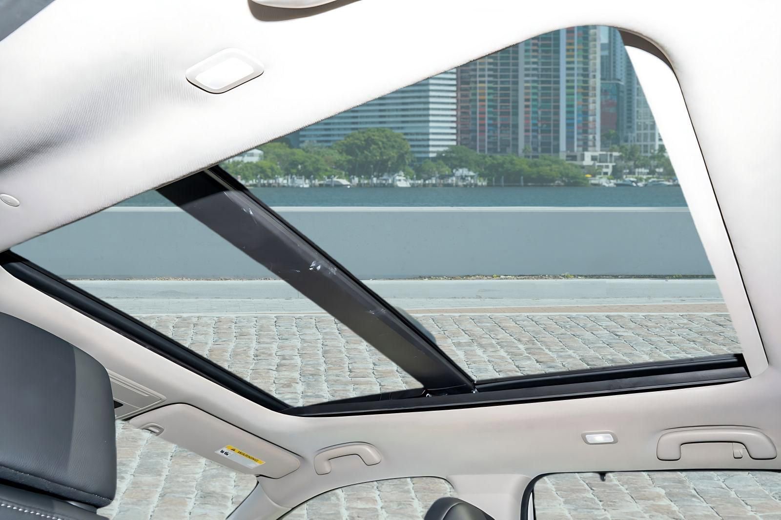 Certified 2023 Honda Pilot Touring image 22