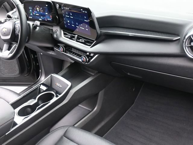 Used 2025 Chevrolet Equinox LT w/ Convenience Package II image 29