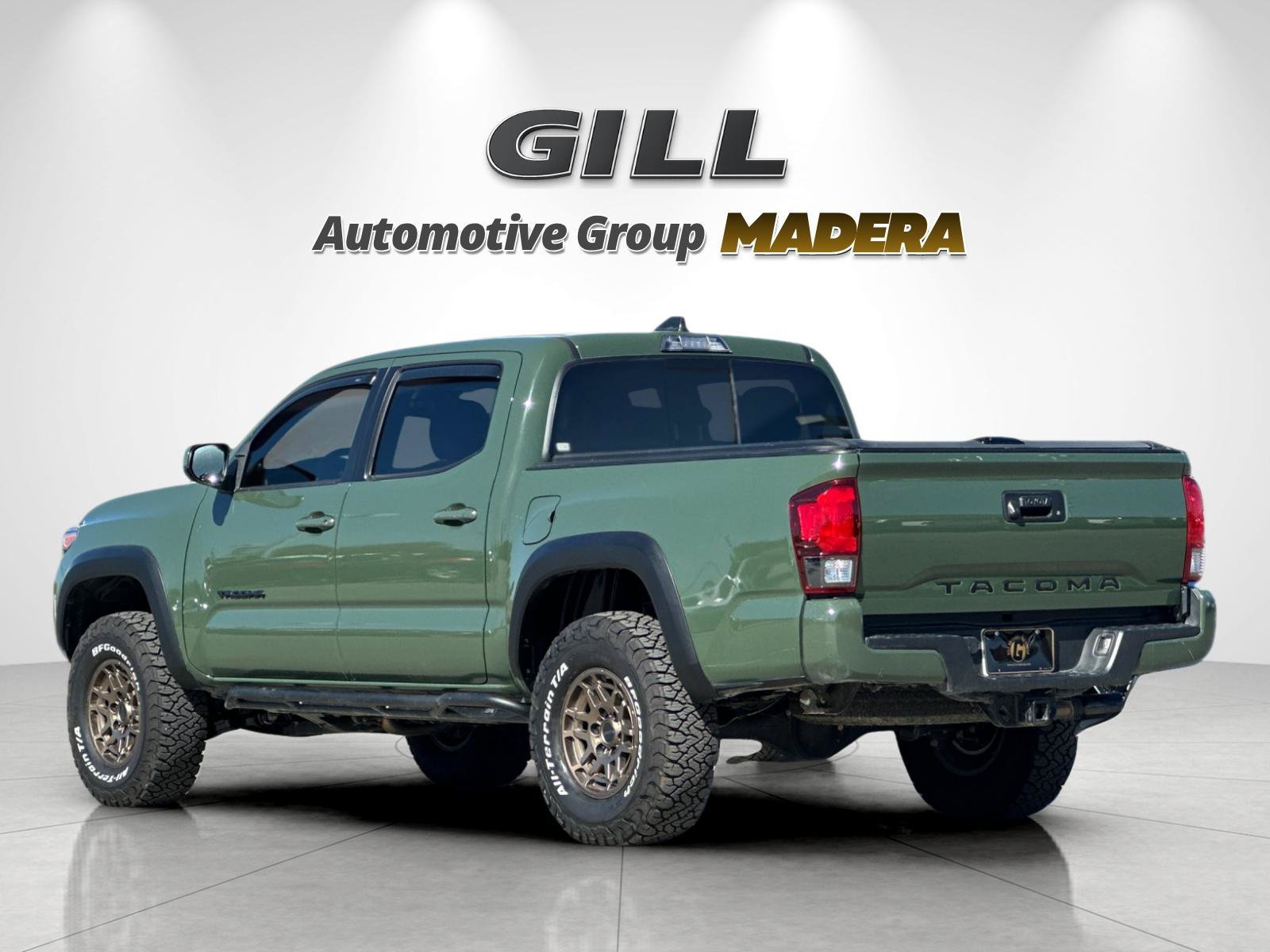 Used 2022 Toyota Tacoma SR5 w/ Trail Edition AWD/4WD image 5