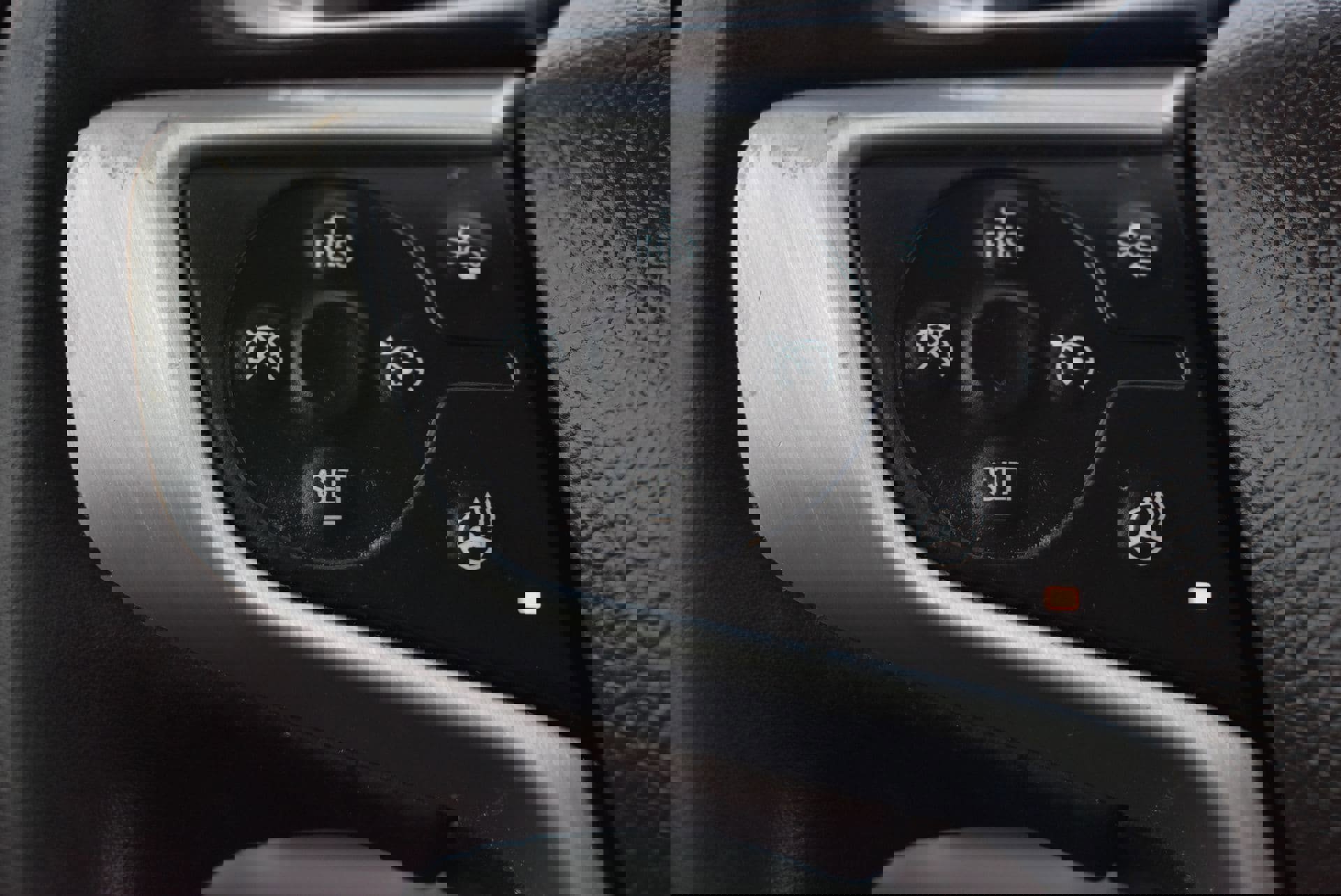 Used 2023 GMC Acadia SLT w/ Technology Package image 21