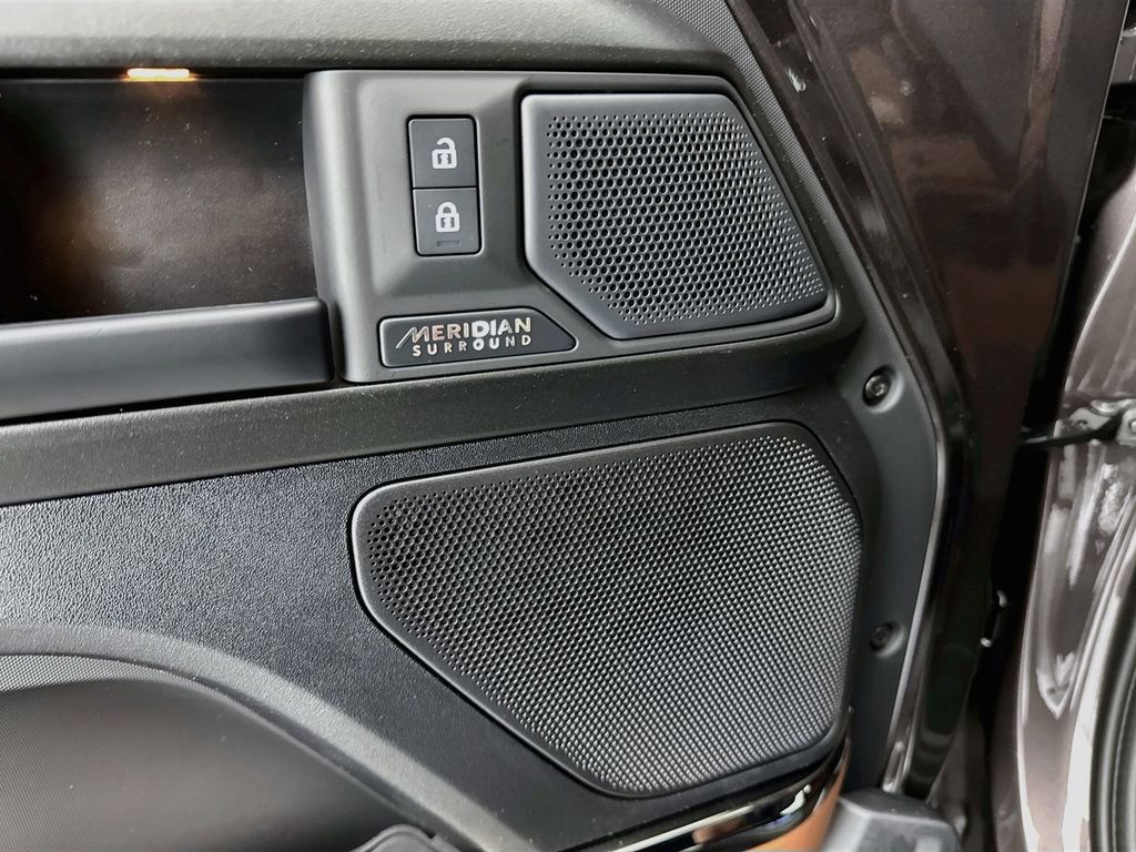 New 2026 Land Rover Defender 110 OCTA AWD/4WD image 19