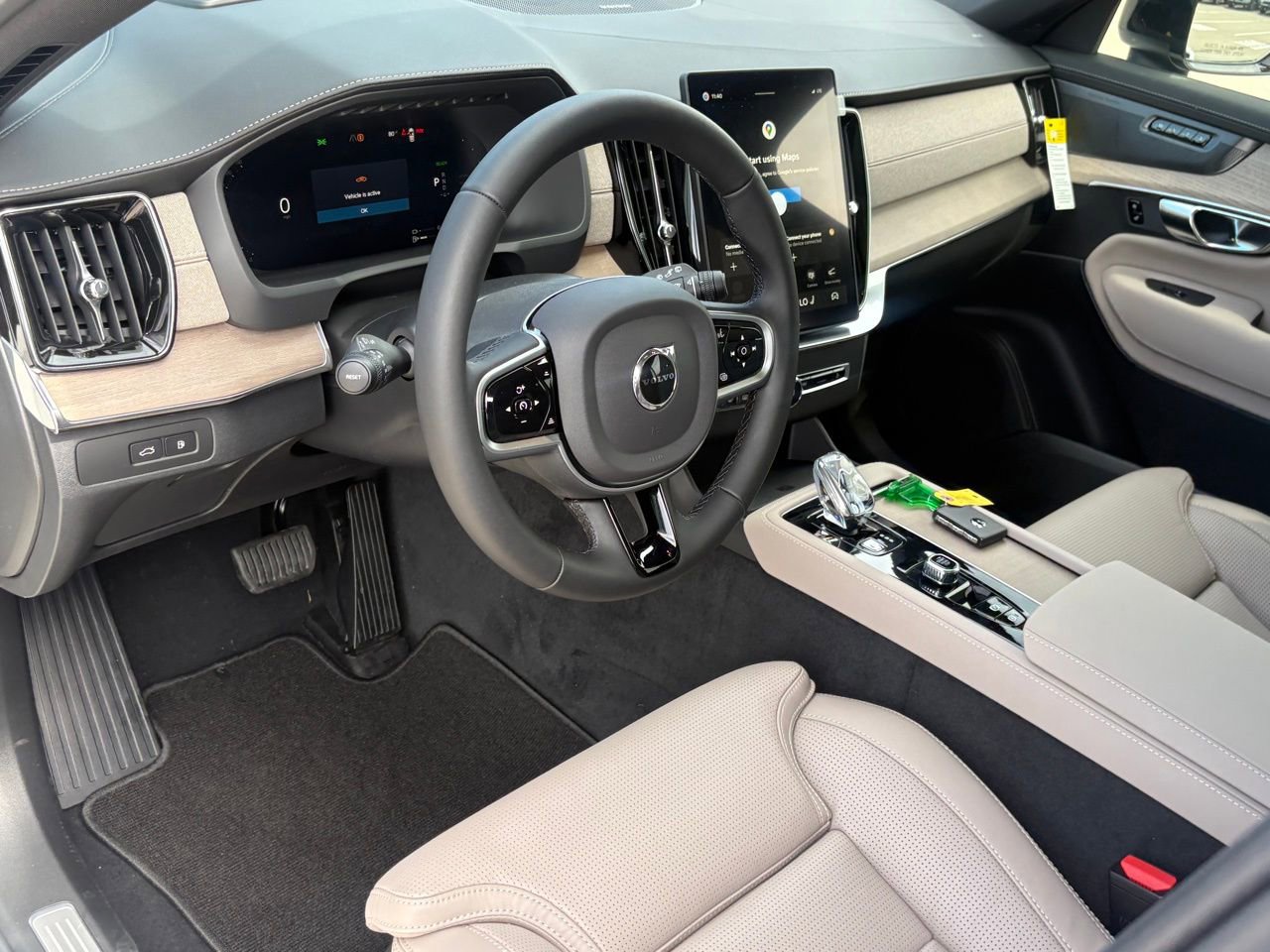 New 2026 Volvo XC90 T8 Ultra w/ Protection Package Premier image 14