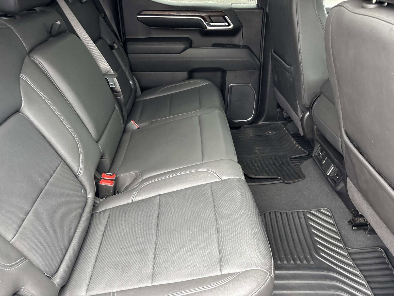 Certified 2024 GMC Sierra 1500 SLT image 33