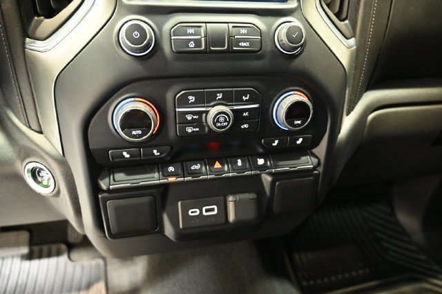 Used 2021 Chevrolet Silverado 1500 LT AWD/4WD image 18