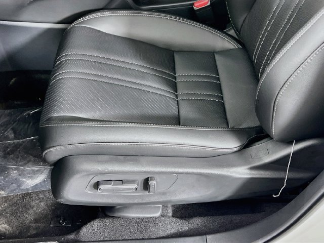 Used 2026 Honda HR-V EX-L image 18