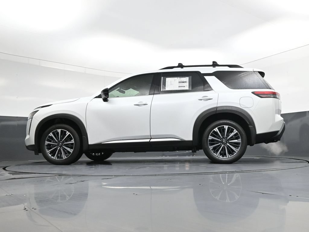New 2026 Nissan Pathfinder Platinum w/ Cargo Package AWD/4WD image 41