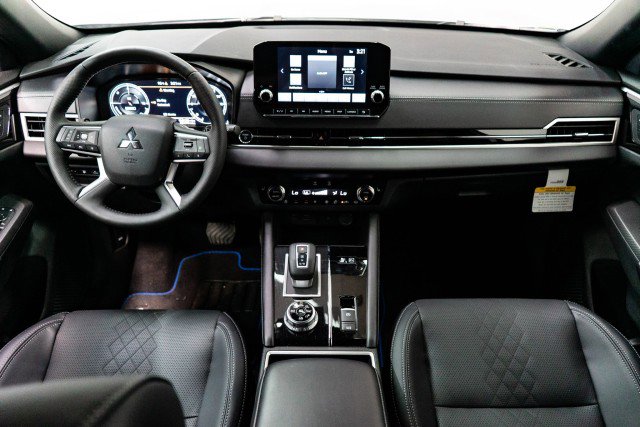 New 2025 Mitsubishi Outlander SEL Black Edition image 21