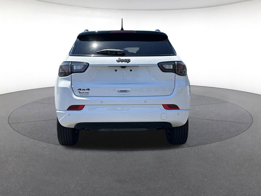 Certified 2025 Jeep Compass Limited w/ High Altitude Package AWD/4WD image 4