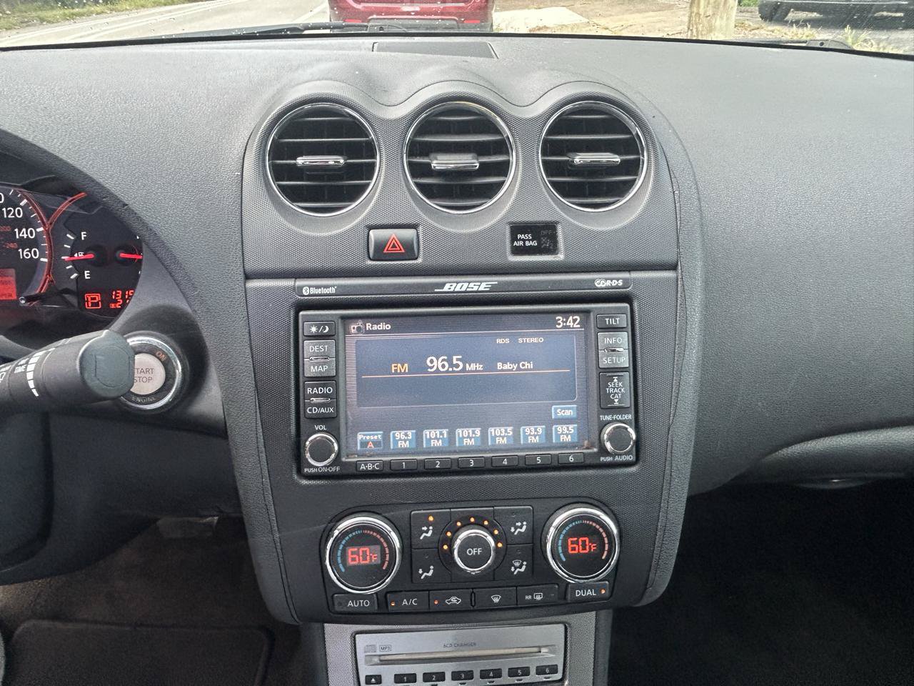 Used 2009 Nissan Altima 2.5 SL w/ Technology Pkg FWD image 12