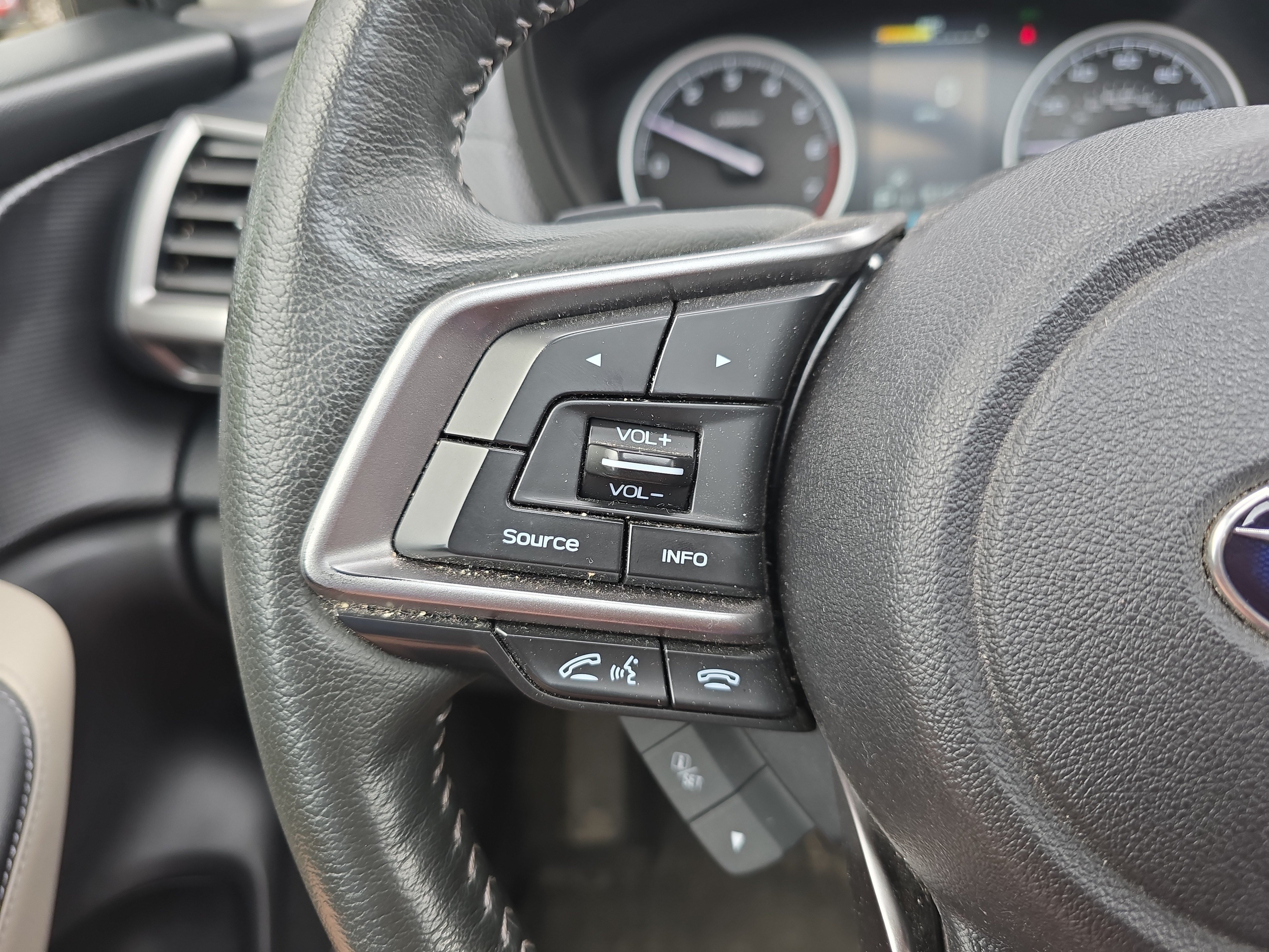 Used 2023 Subaru Forester Limited AWD/4WD image 26