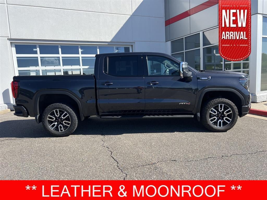 Used 2024 GMC Sierra 1500 AT4 w/ Technology Package AWD/4WD image 1