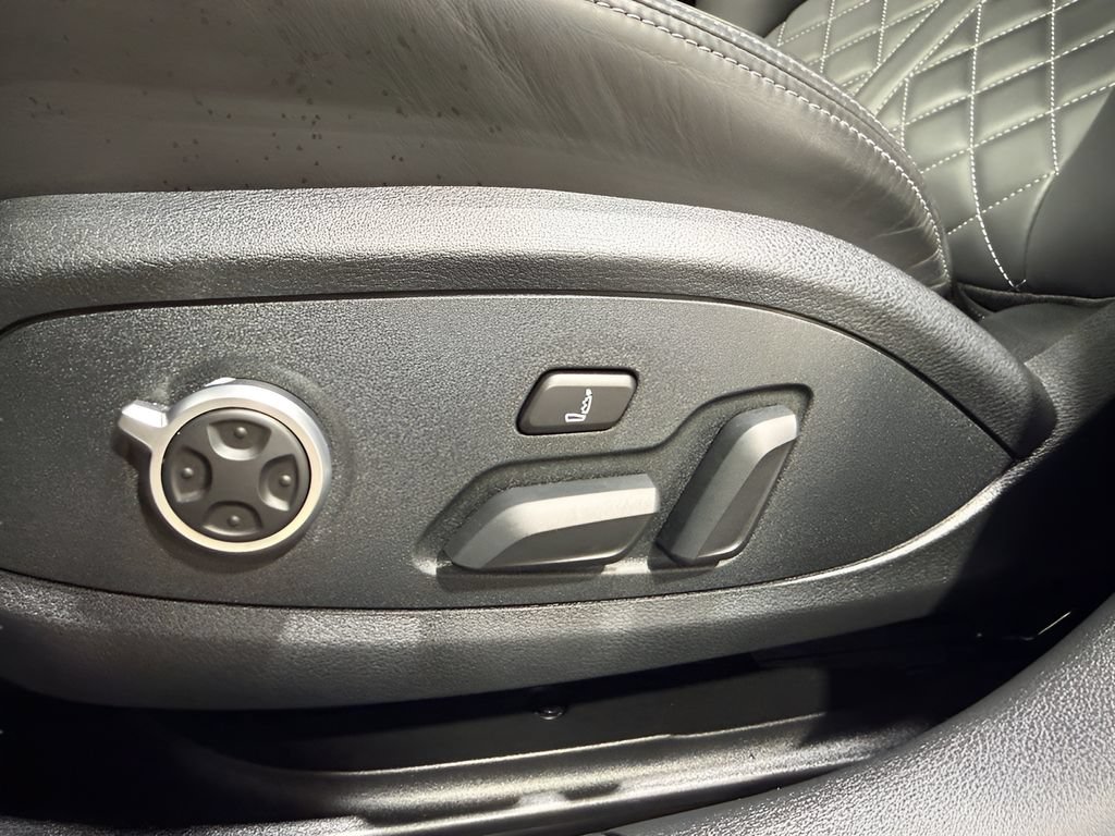 Used 2022 Audi S4 Prestige w/ Prestige Package AWD/4WD image 19