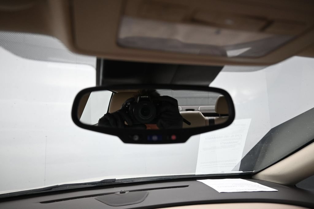 Used 2013 Buick Verano Leather FWD image 19