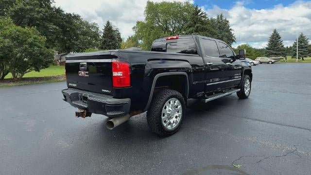 Used 2019 GMC Sierra 2500 Denali w/ Duramax Plus Package AWD/4WD image 8