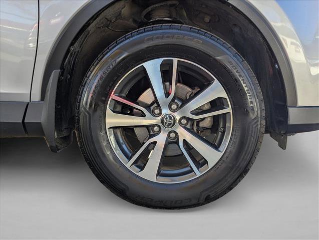 Used 2018 Toyota RAV4 XLE image 23