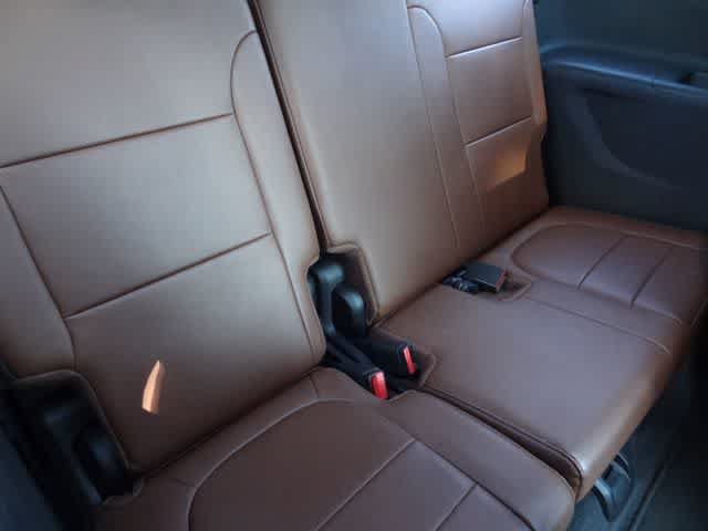 Used 2019 Chevrolet Traverse High Country w/ LPO, Cargo Package AWD/4WD image 13