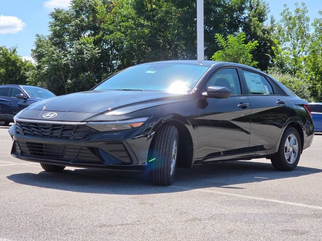 New 2026 Hyundai Elantra SE FWD image 10