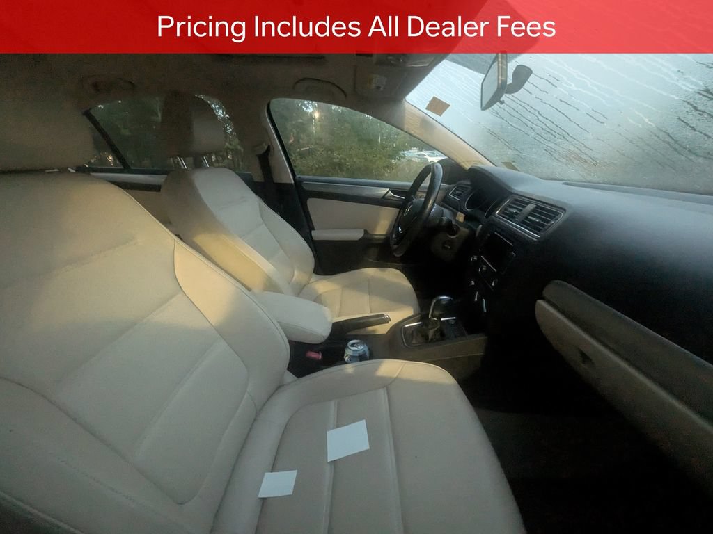Used 2015 Volkswagen Jetta SE FWD image 9