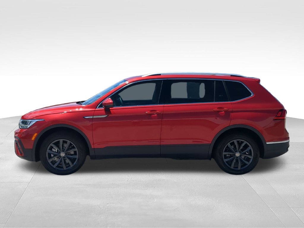 Certified 2023 Volkswagen Tiguan SE FWD image 6