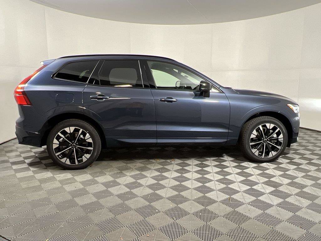 Certified 2026 Volvo XC60 T8 Plus w/ Protection Package Premier AWD/4WD image 9