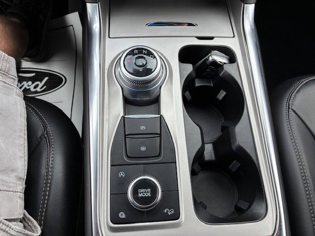 Used 2023 Ford Explorer XLT w/ Equipment Group 202A image 29