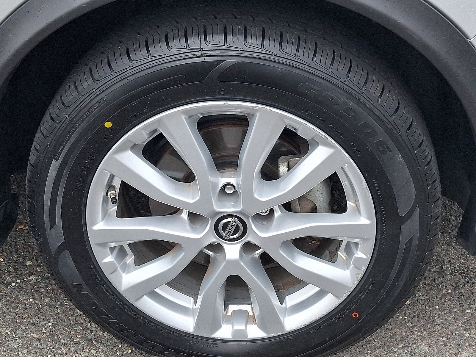 Used 2022 Nissan Rogue Sport SV AWD/4WD image 9