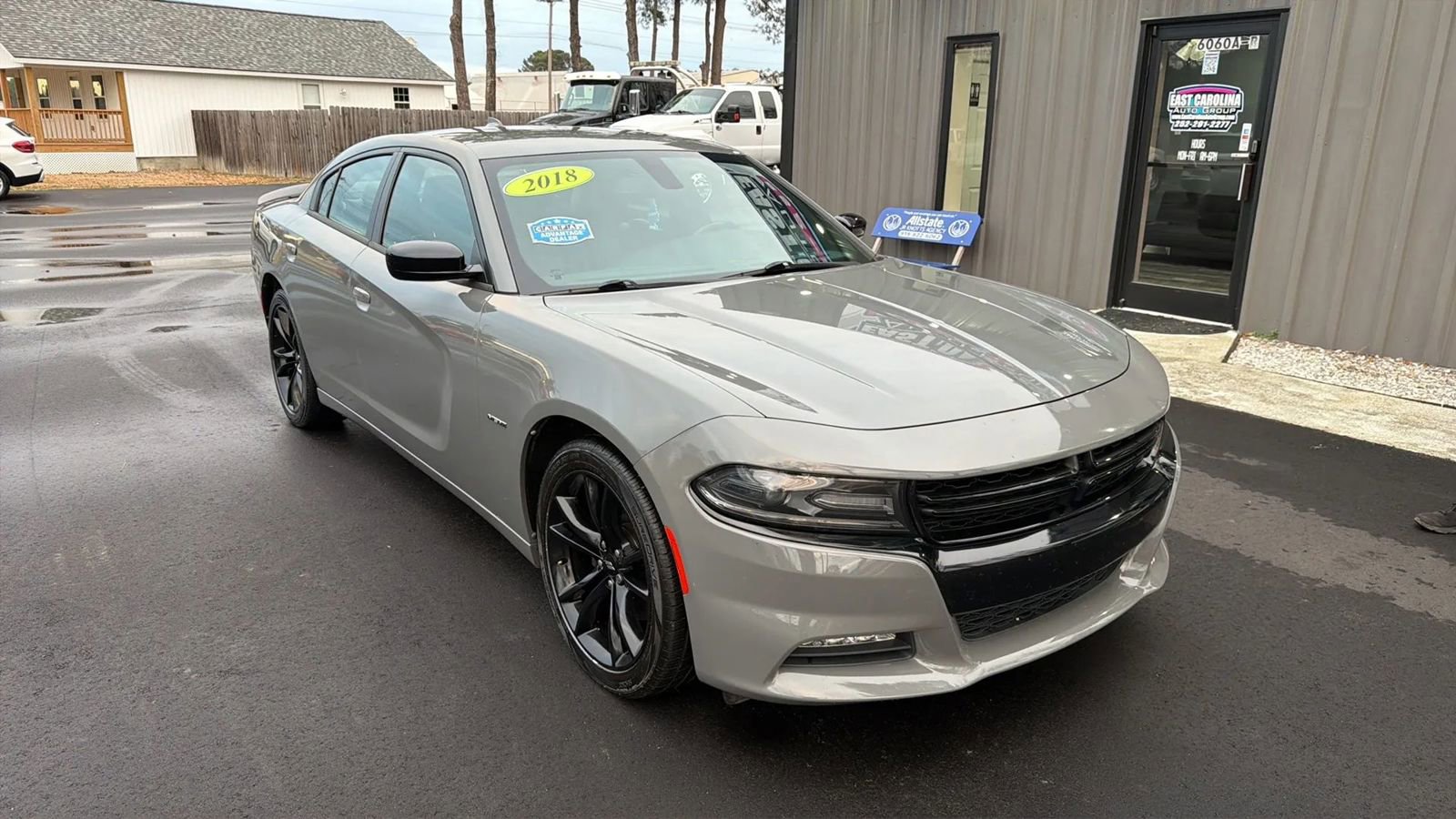 Used 2018 Dodge Charger R/T w/ Plus Group image 2