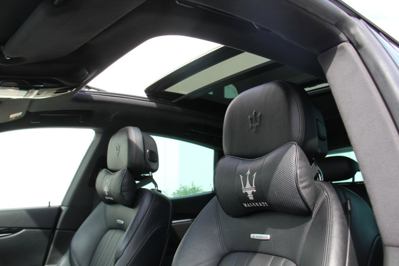 Used 2020 Maserati Levante S image 24