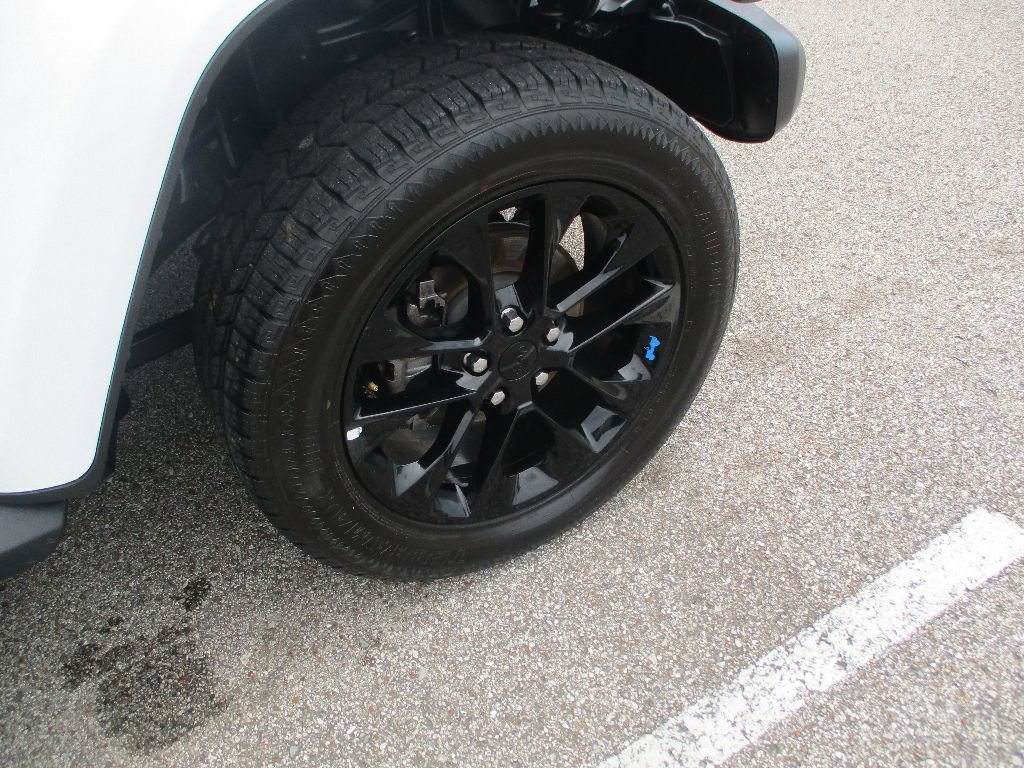 Used 2023 Jeep Wrangler Sahara image 20