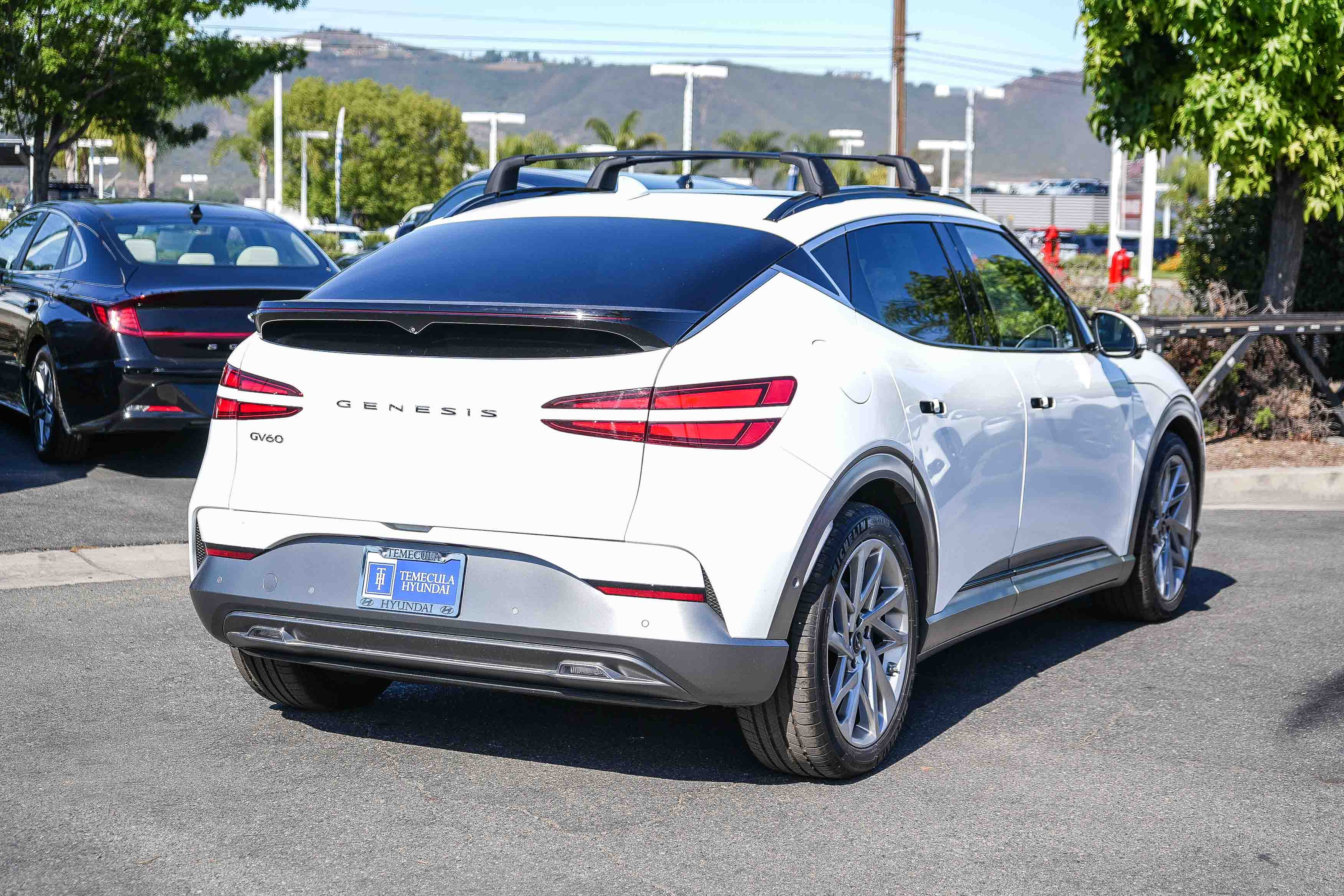 Used 2023 Genesis GV60 Advanced AWD/4WD image 7