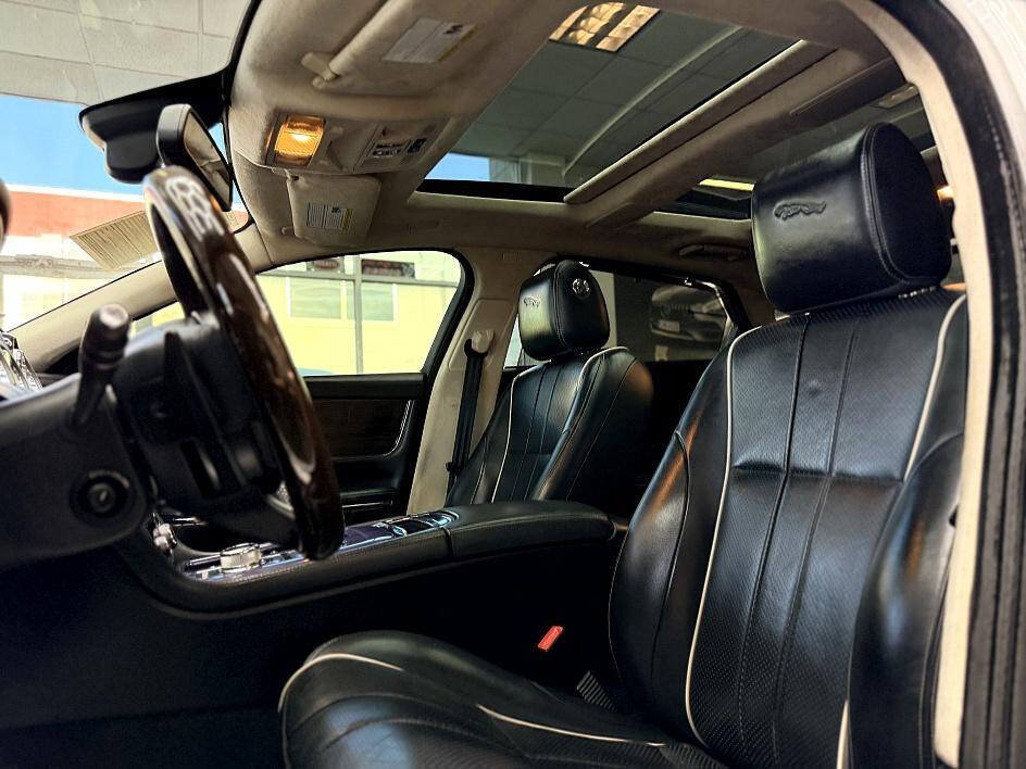 Used 2012 Jaguar XJ L Supercharged RWD image 20