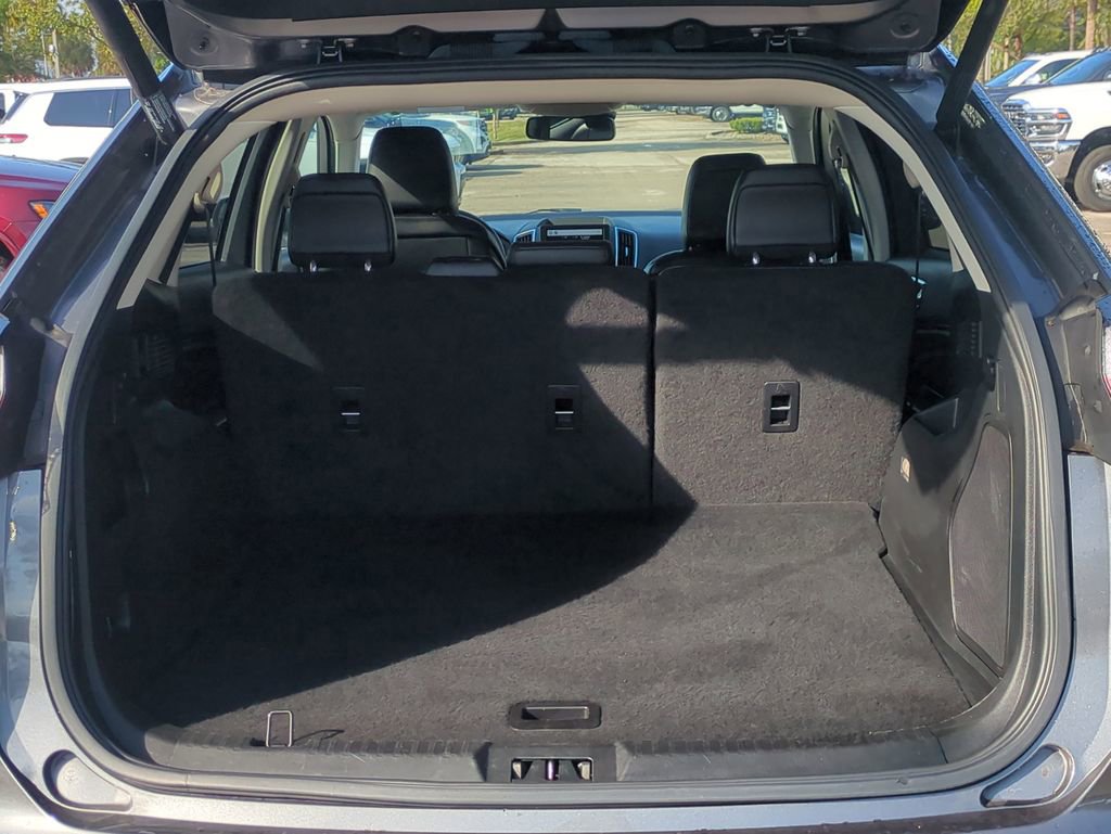 Used 2022 Ford Edge Titanium image 14