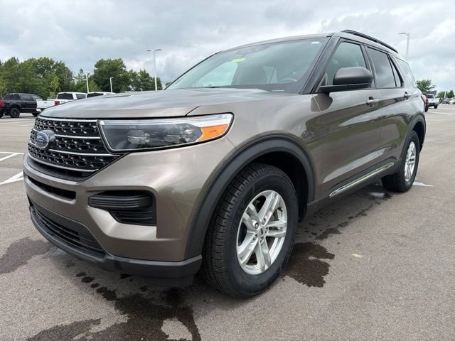 Certified 2021 Ford Explorer XLT w/ Class III Trailer Tow Package AWD/4WD image 2
