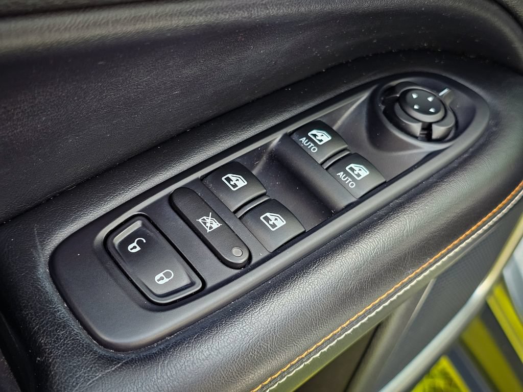 Used 2018 Jeep Compass Latitude w/ Popular Equipment Group AWD/4WD image 10