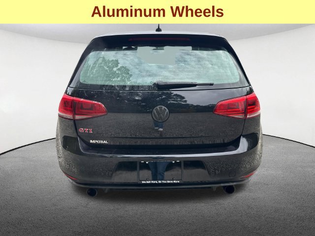 Used 2016 Volkswagen Golf 4-Door FWD image 11
