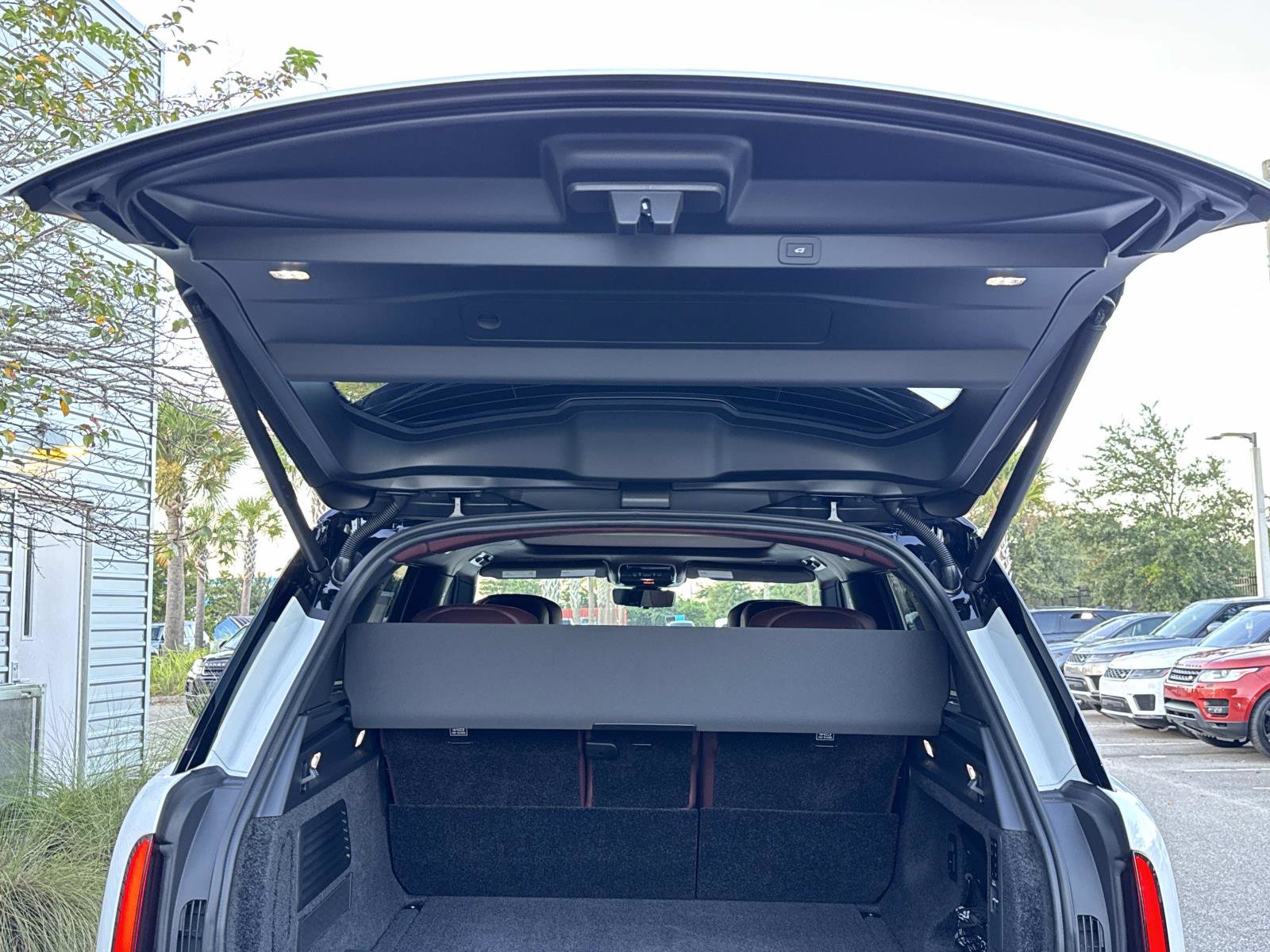 New 2025 Land Rover Range Rover Autobiography image 12