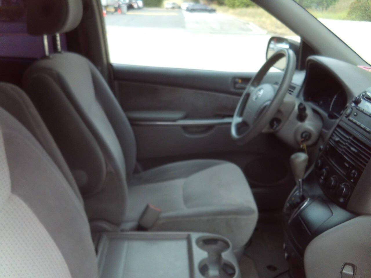 Used 2008 Toyota Sienna LE FWD image 15