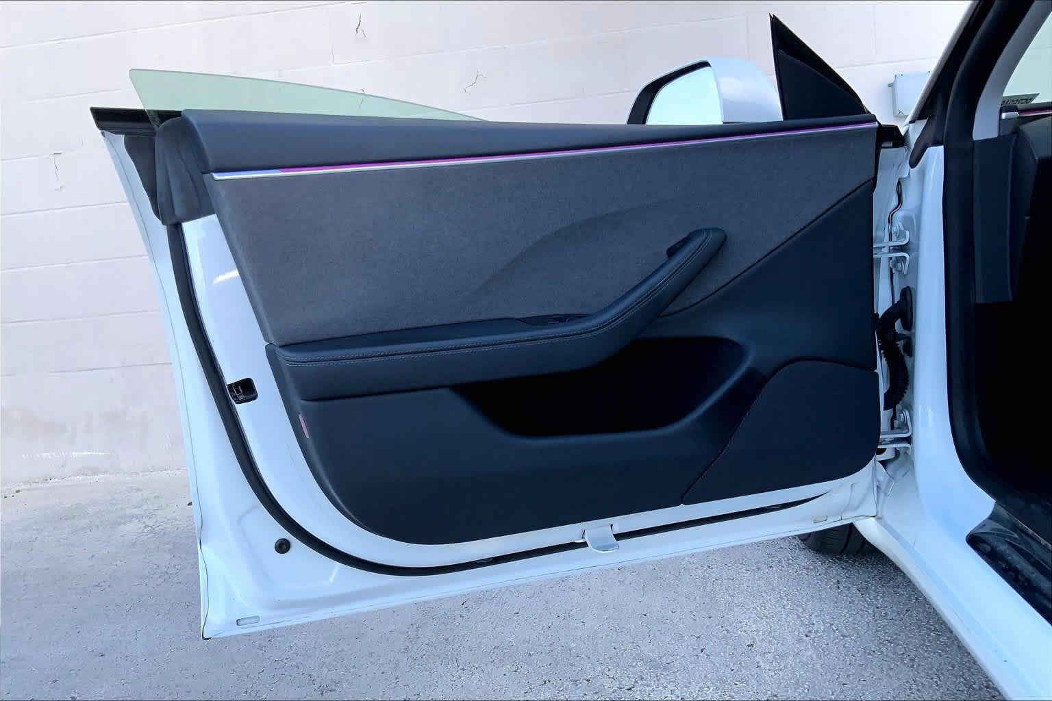 Used 2024 Tesla Model 3 Standard Range RWD image 27