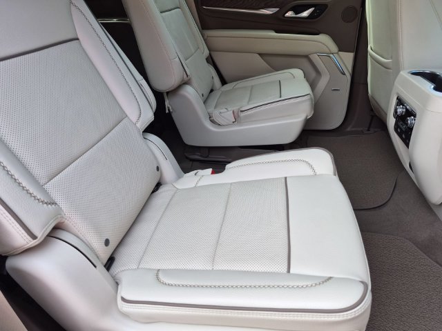 Used 2023 GMC Yukon Denali AWD/4WD image 27