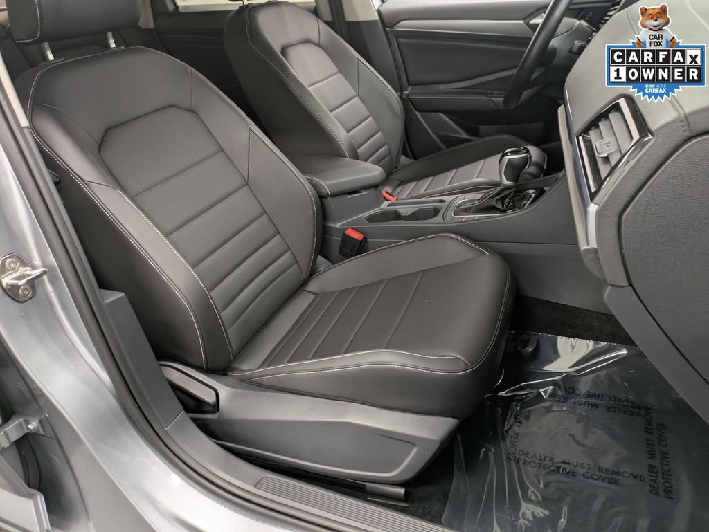 Used 2023 Volkswagen Jetta SE image 29