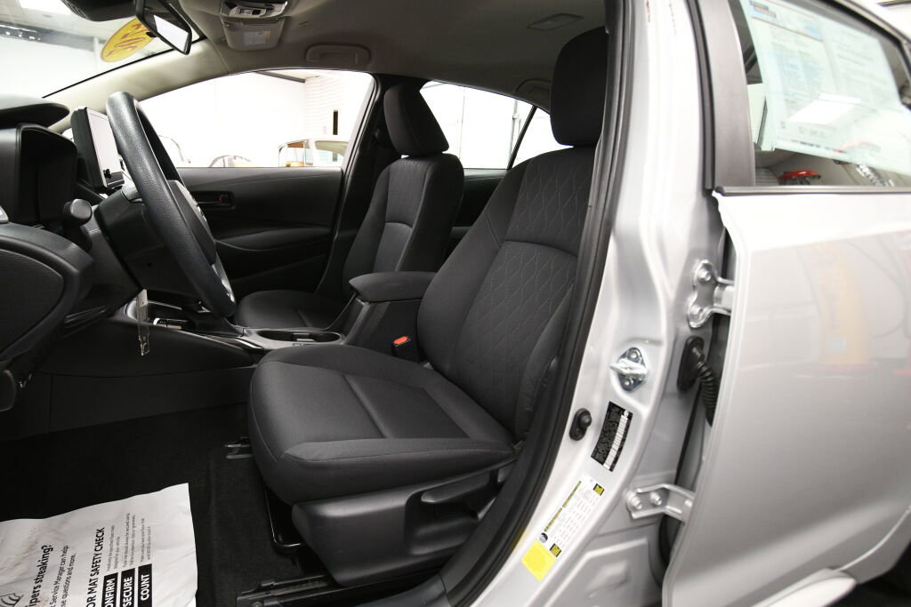 Certified 2024 Toyota Corolla LE image 10