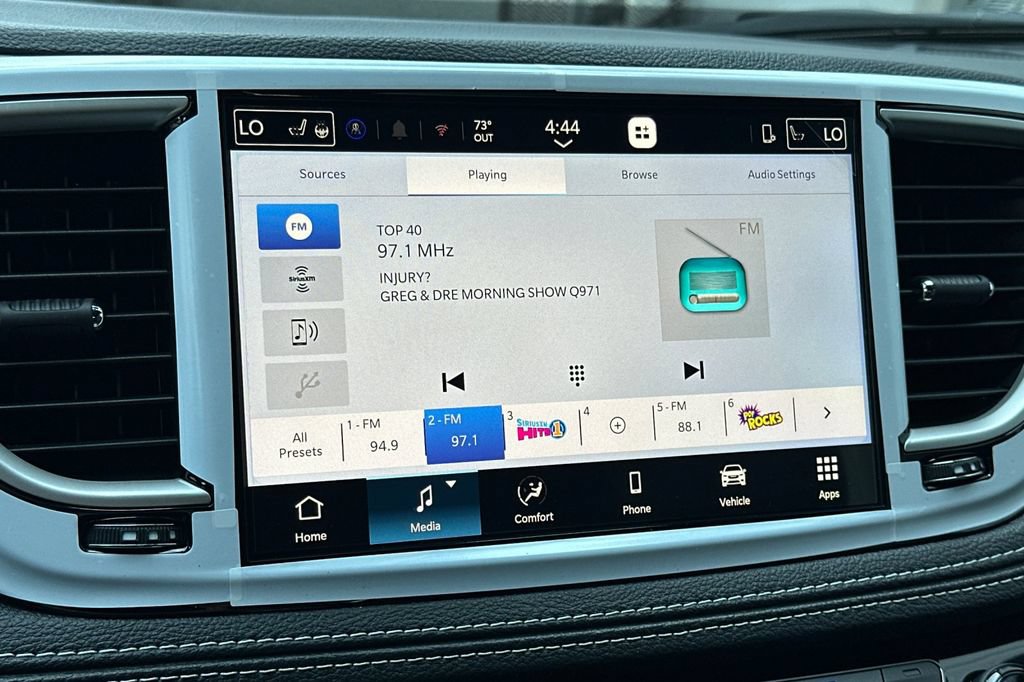 New 2027 Chrysler Pacifica Select FWD image 19